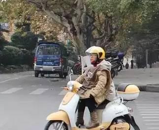 骑车太危险 吃瓜,警惕“吃瓜”心态下的交通安全隐患”